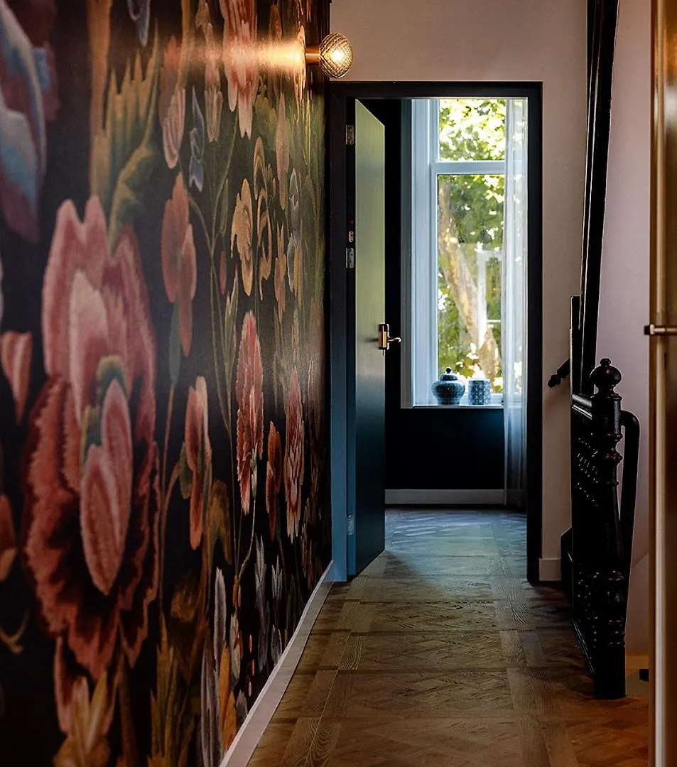 Bed & Breakfast Suites Aan De Gracht Utrecht
