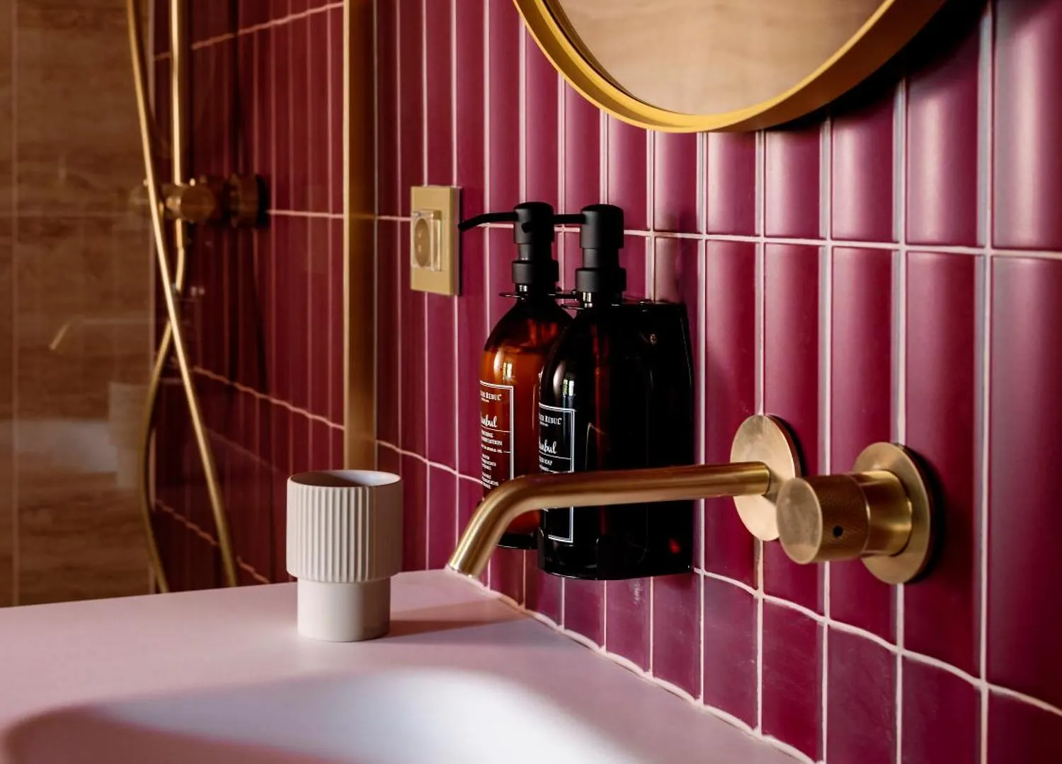 Suites Aan De Gracht Utrecht Bed & Breakfast